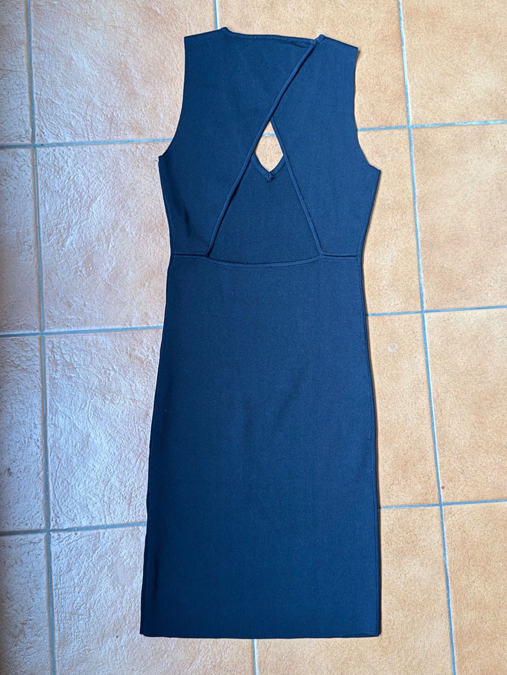 Morgan Vestiti: Bellissimo Abito nero  Morgan – Nuovo e nell'imballaggio originale da Bellinzona venduto da bul_mvy5 1