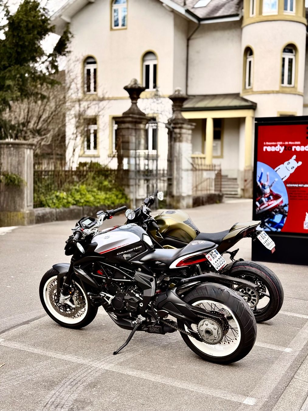 MV Agusta Strada: MV Agusta Dragster 800 RR – Usato da Wildegg venduto da phaenomen