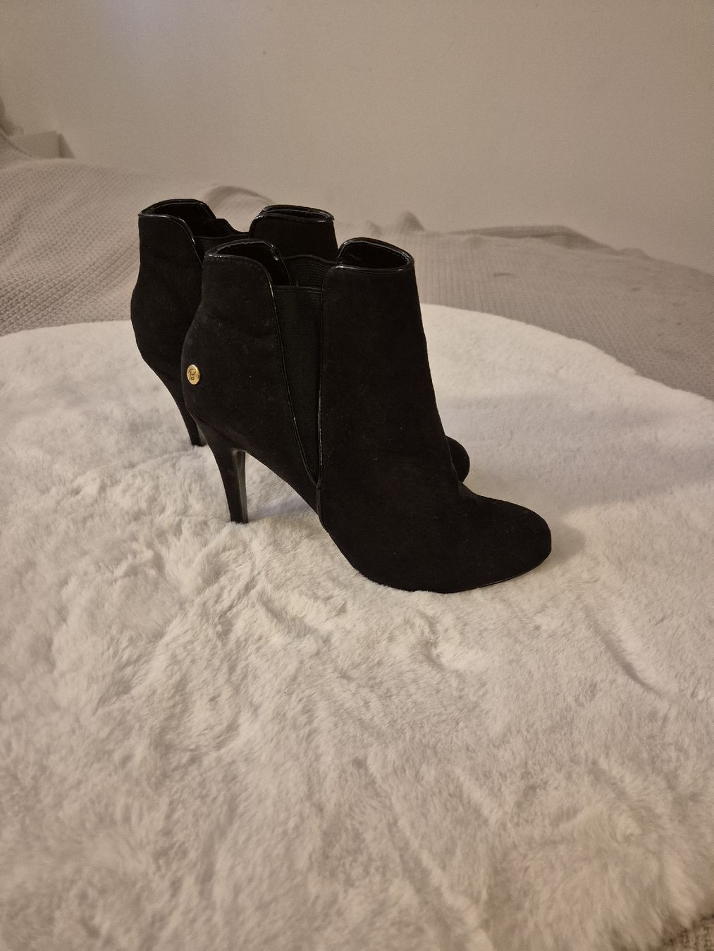 Scarpe da donna: Elegante Stiefeletten, schwarz, Grösse 38 – Usato da Romanshorn venduto da Enilec02 2