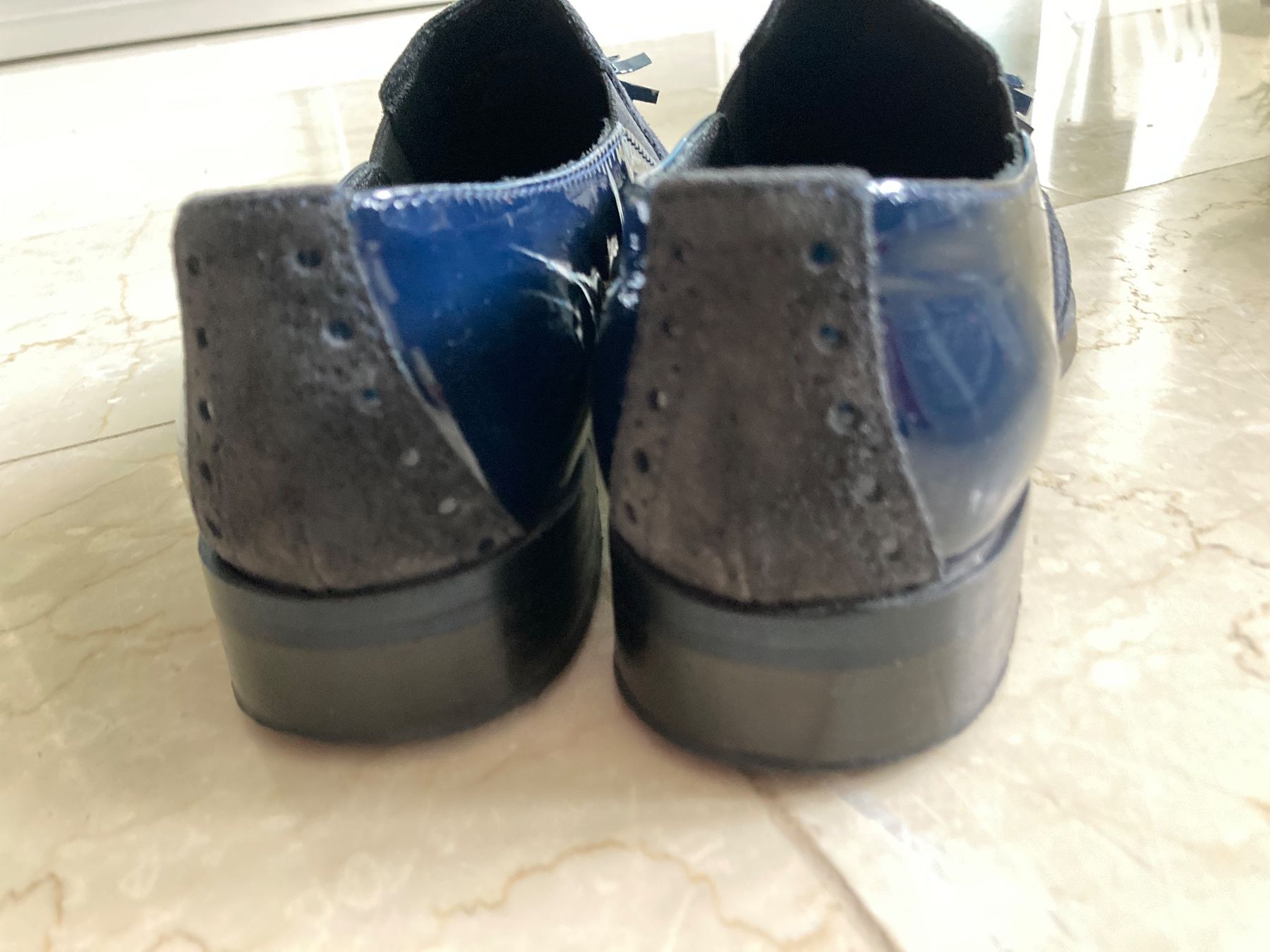 Scarpe da donna: Blaue Lackschuhe Gr. 38 – Usato da Hurden venduto da Ruby70 2