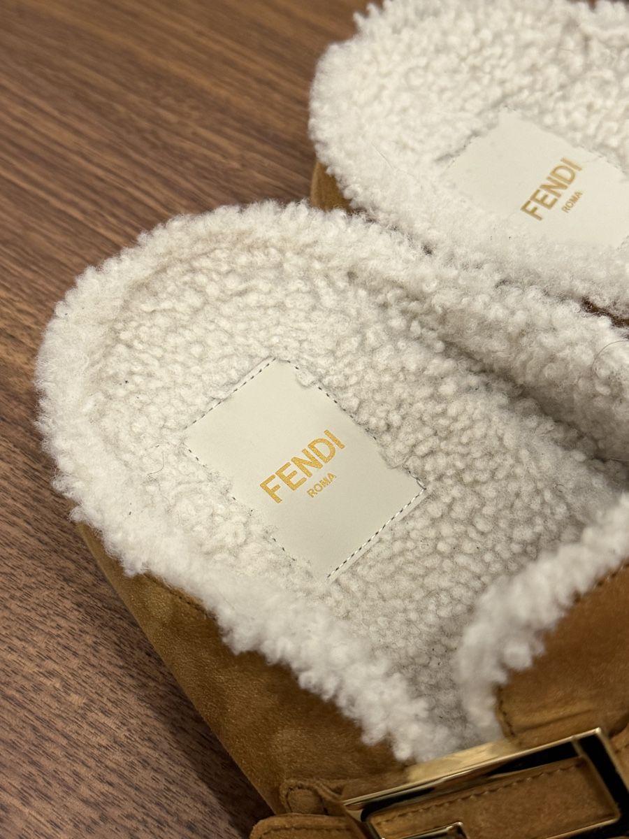 Fendi Herrenschuhe: Fendi Slipper Mules NEU – Gebraucht aus Ellighausen von privateseller 2