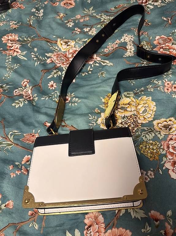 Borse da donna: Prada Milano Bag – Usato da Köniz venduto da ges_786t 1