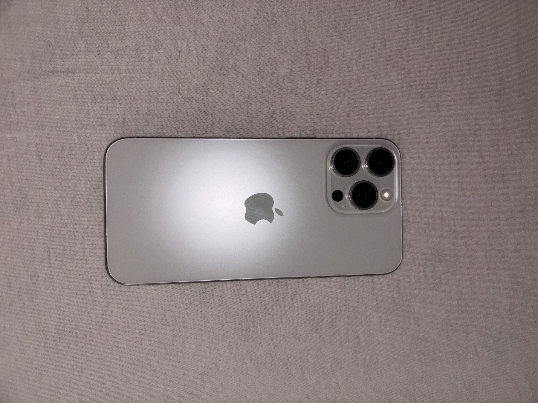 Apple Telefoni cellulari / Smartphones: IPhone 15 Pro Max 1TB – Usato da Oberuzwil venduto da alv_t2xg