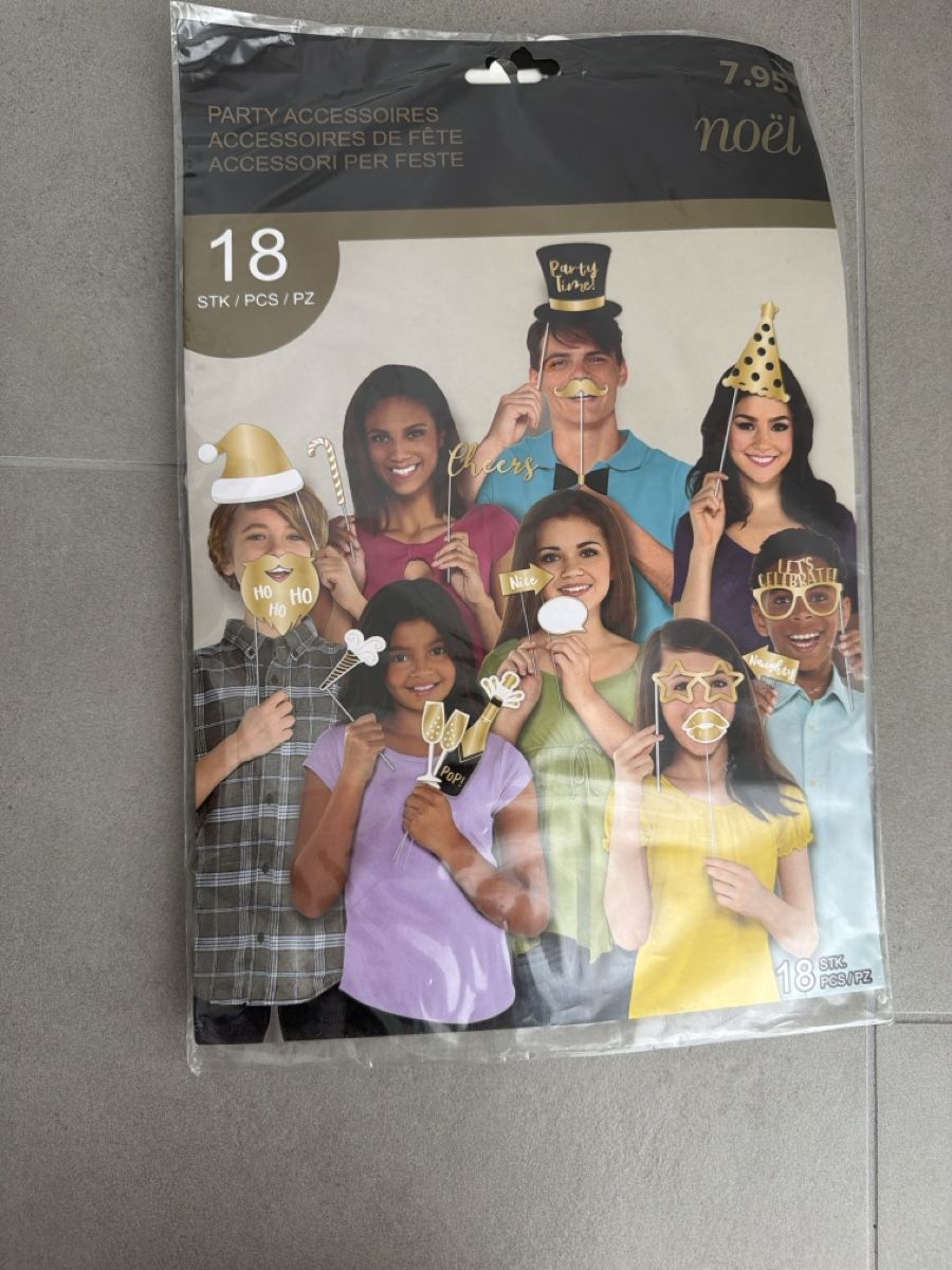 Migros Alle Dekorationen: Party Accessoires – Neu und originalverpackt aus Härkingen von ana.bb 1