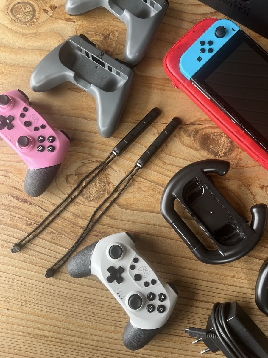 Nintendo Konsolen: Nintendo Switch Set – Gebraucht aus Port von PrimeRides 3