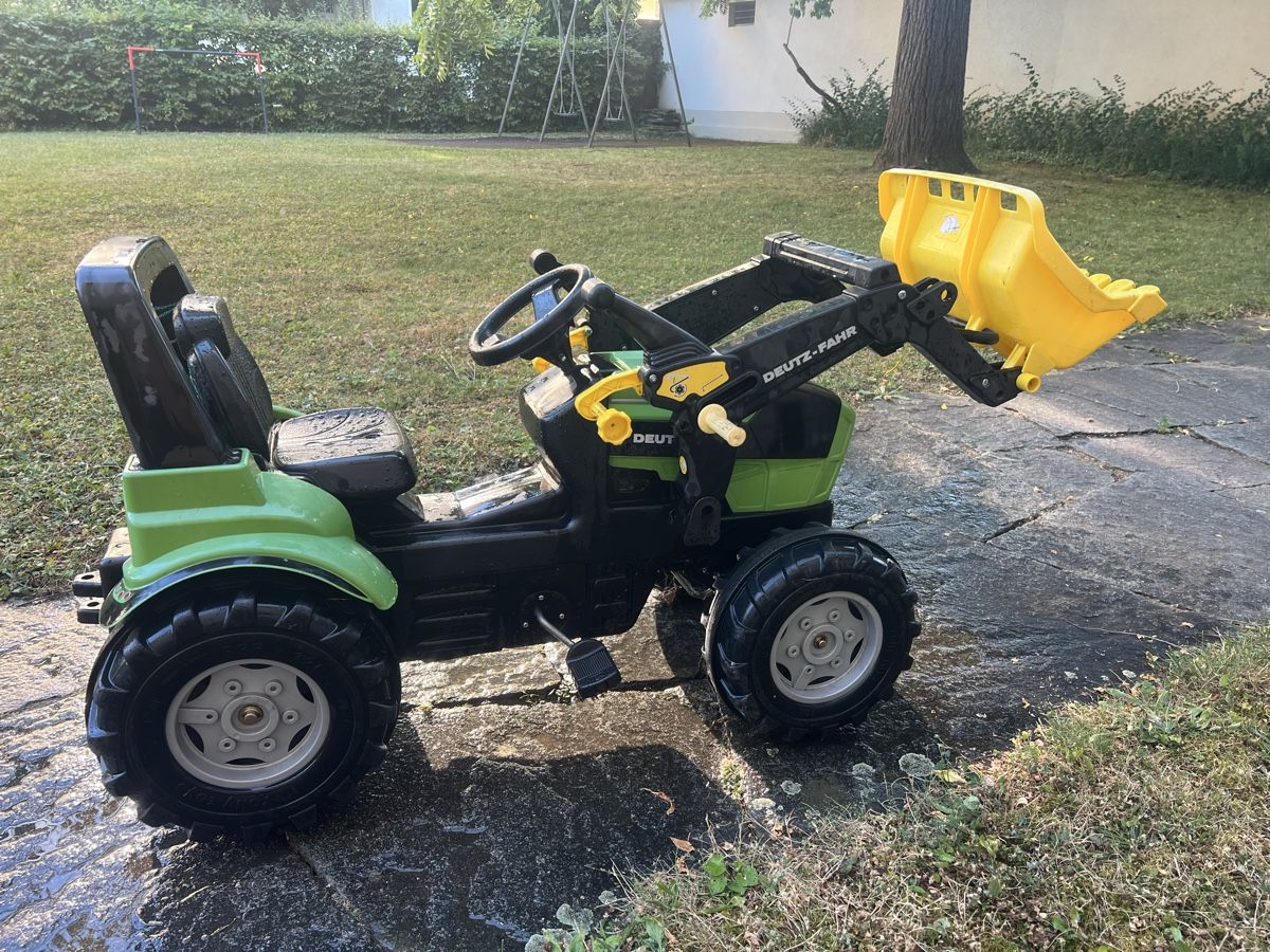 Deutz Veicoli per bambini: Kinder Traktor Deutz-Fahr mit Frontlader / Schaufel – Usato da Basel venduto da Isi_takes_it_easy