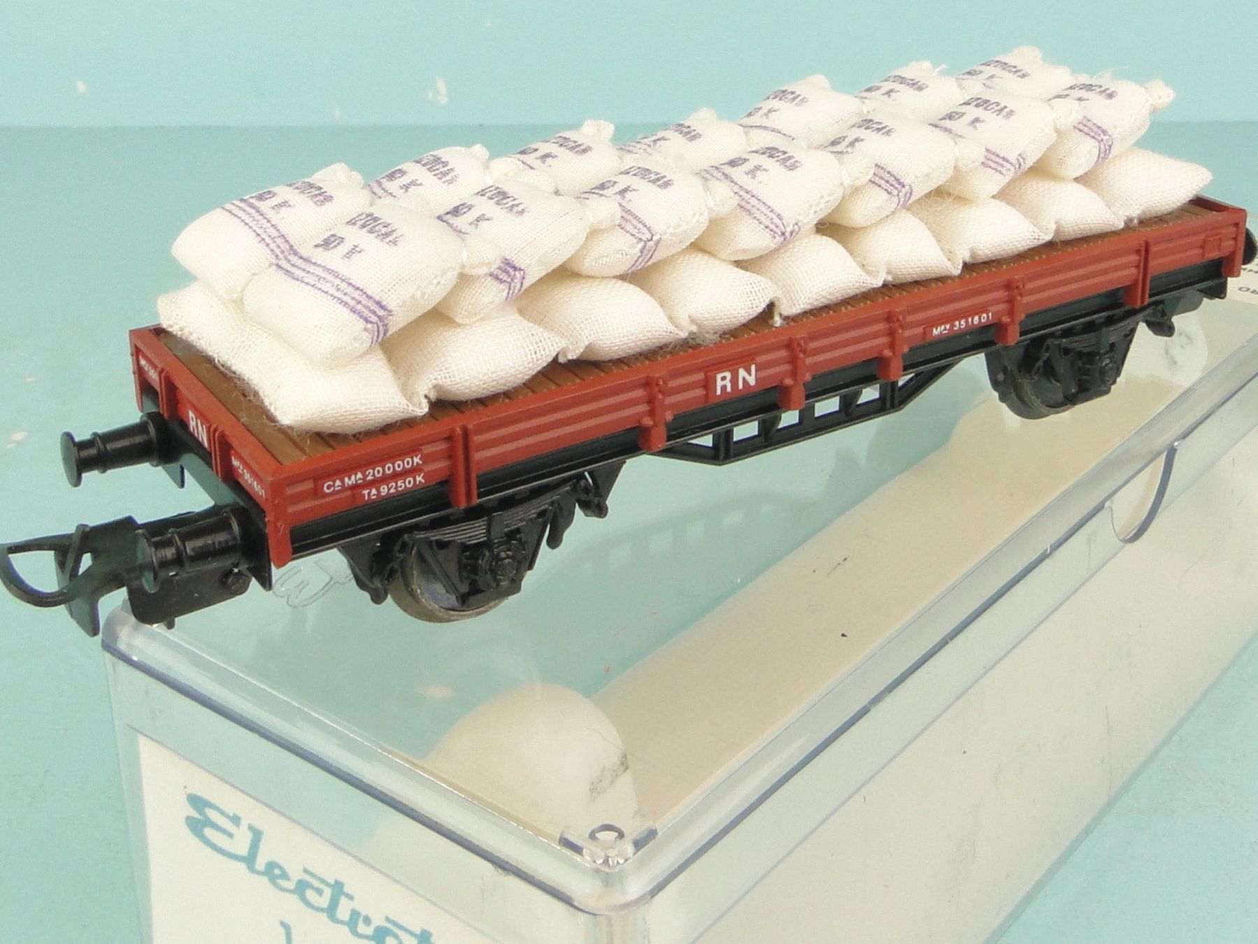 Renfe Modellini di ferrovie: Electrotren 1014 Flachwagen mit Säcken – Usato da Bülach venduto da cann11