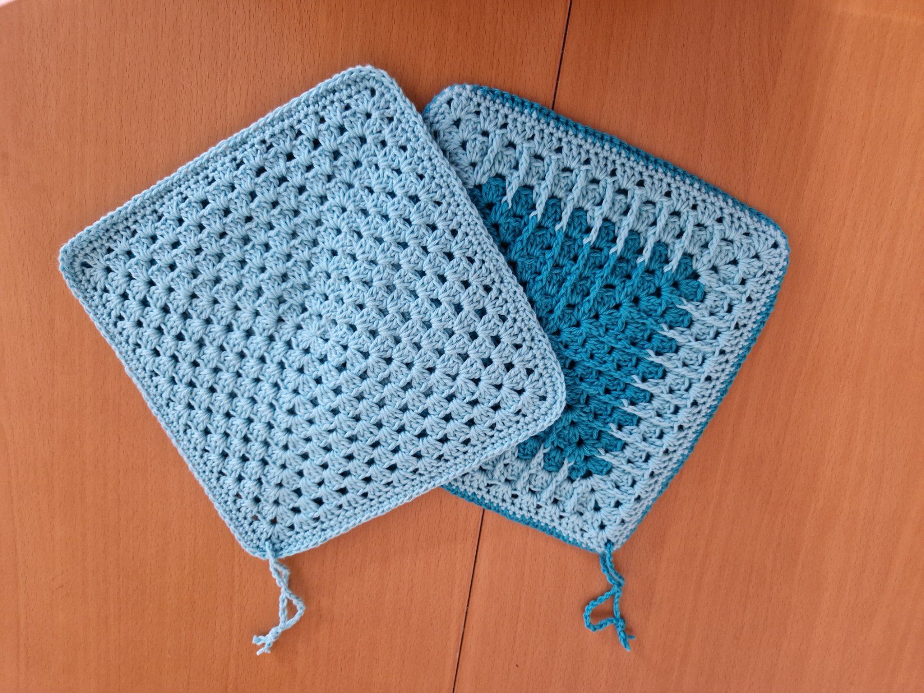 Lana: 2 Topflappen aus Baumwolle, Handarbeit – Nuovo (secondo la descrizione) da Ursenbach venduto da Trasse 1
