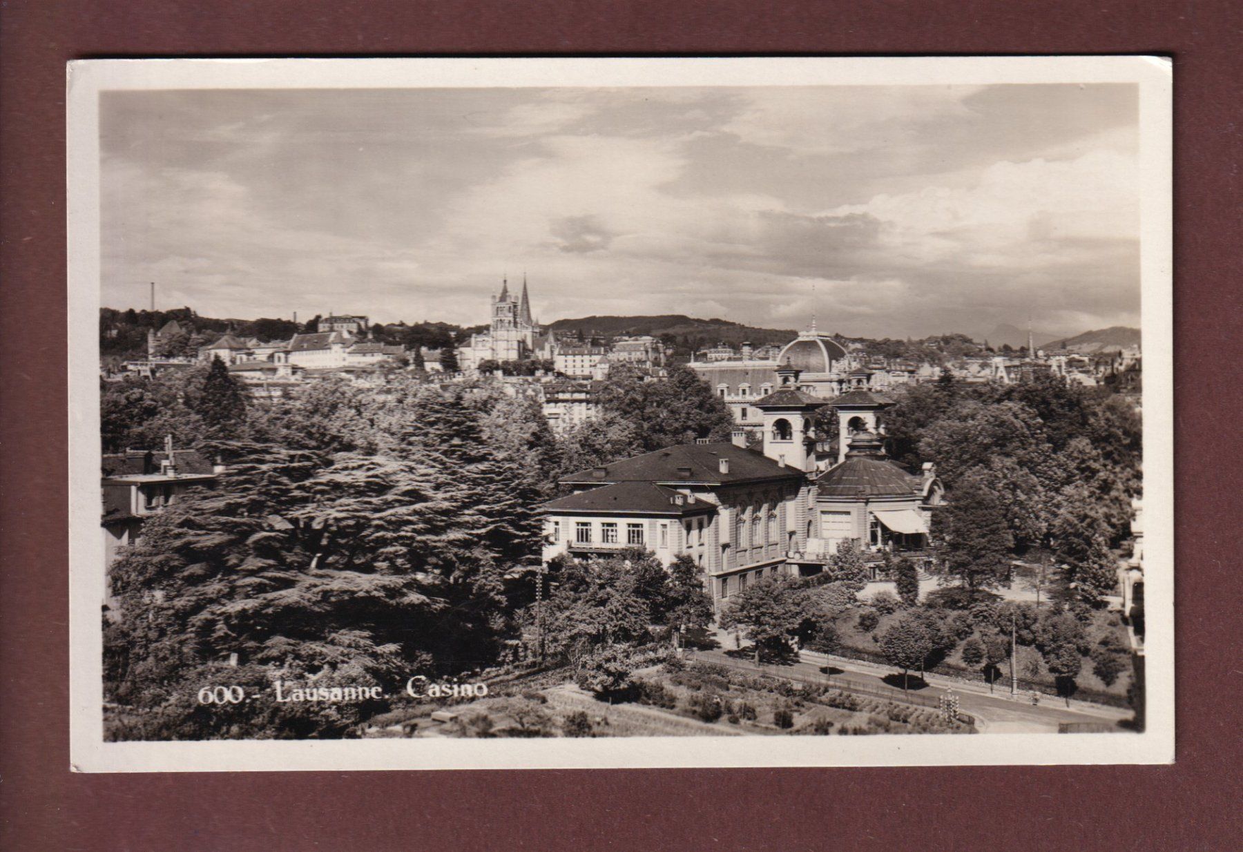 Cartoline postali: LAUSANNE - Casino de Montbenon – Usato da Pully venduto da nicecards