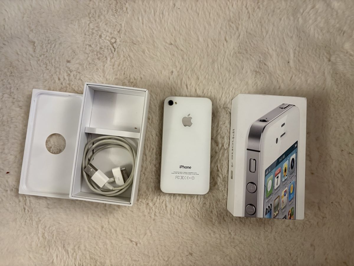 Apple Telefoni cellulari / Smartphones: Apple iPhone 4S – Usato da Degersheim venduto da GVkauf 1