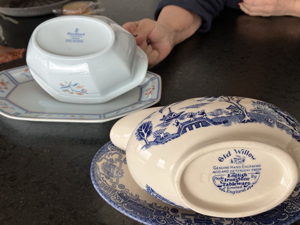 Geschirrsets: Saucières anciennes – Gebraucht aus pully von dylan69 2