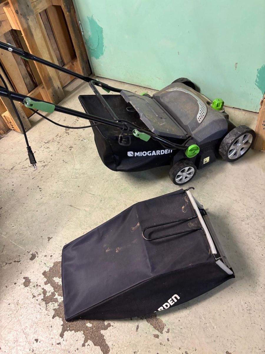 Appareils de traitement du sol: Elektro Vertikutierer Miogarden – D'occasion à Zug par Biki72 5