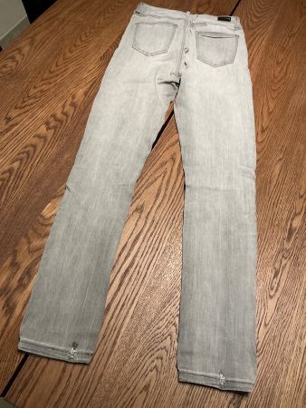 Graue Skinny Jeans mit Rissen Gr. 38 Damen Hose cool