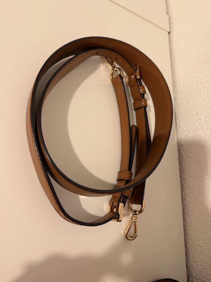 Michael Kors Borse: Michael Kors Handtasche – Usato da Oetwil an der Limmat venduto da Cowgirl85 2