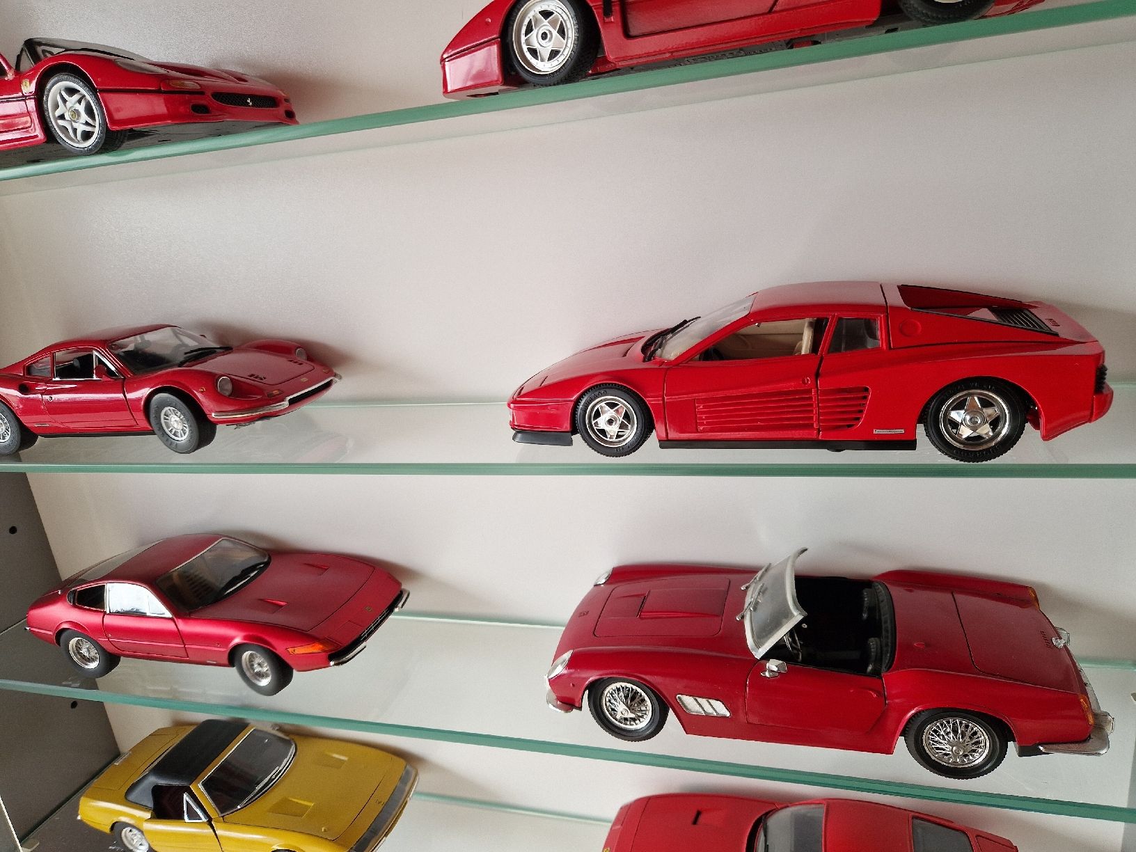 Ferrari Modellini d'auto: Modelle Auto Ferrari 🚗 – Usato da Arbon venduto da Mayak_Sound 3