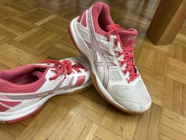 Asics Turnschuhe, Grösse 39.5, kaum getragen, Top Zustand!