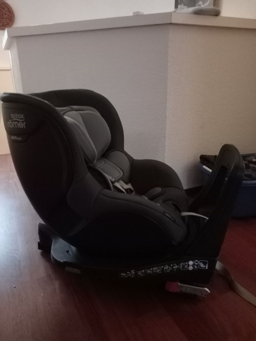 Britax Römer Auto-Kindersitze: "Britax Römer Dual fix i-Size" – Gebraucht aus Bilten von ale_8cyx 1