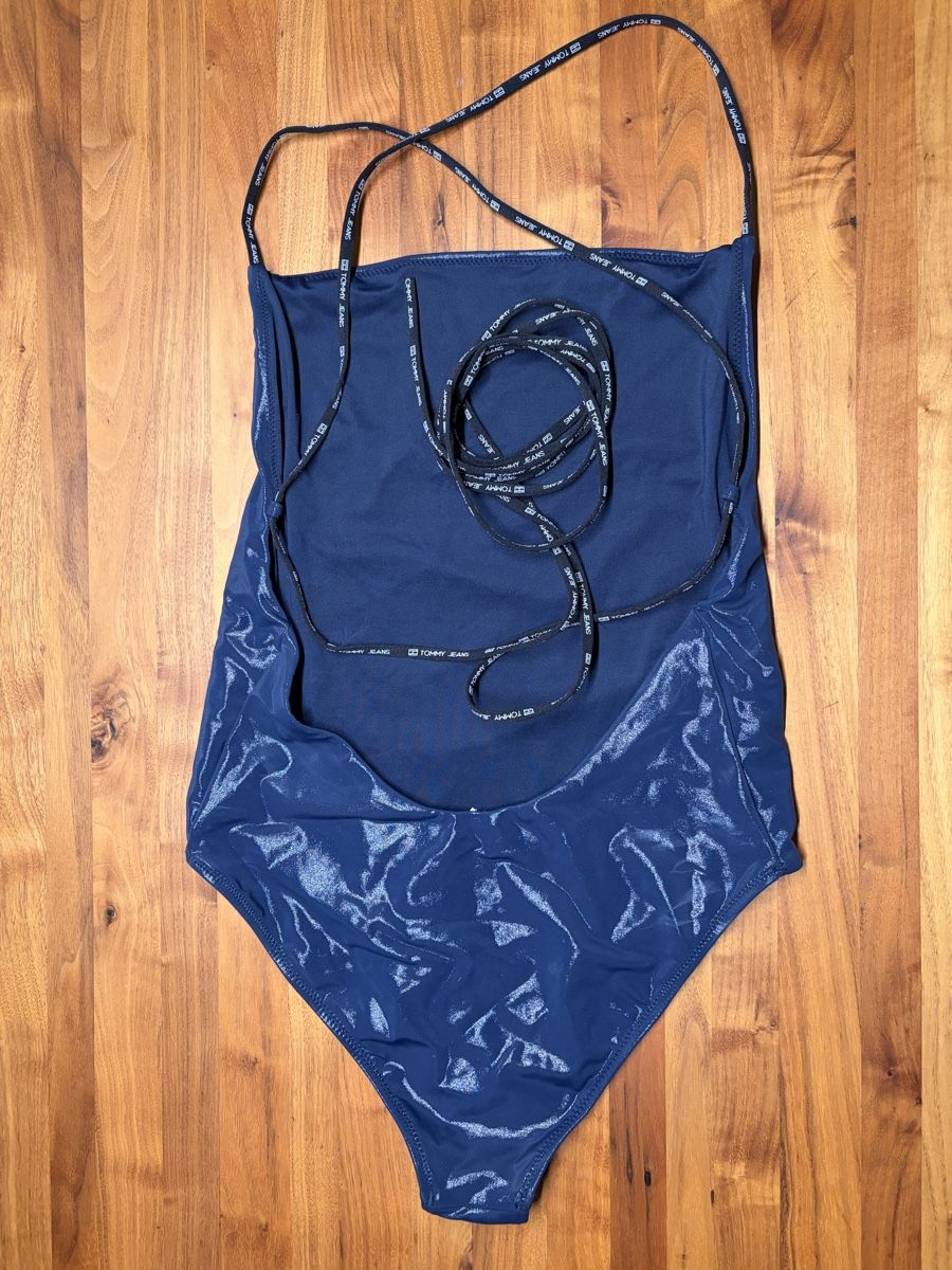 Tommy Hilfiger Costumi da bagno & Bikini: Tommy Hilfiger Badeanzug, dunkelblau, Gr. S – Nuovo (secondo la descrizione) da Rheinfelden venduto da rc_stephan 2