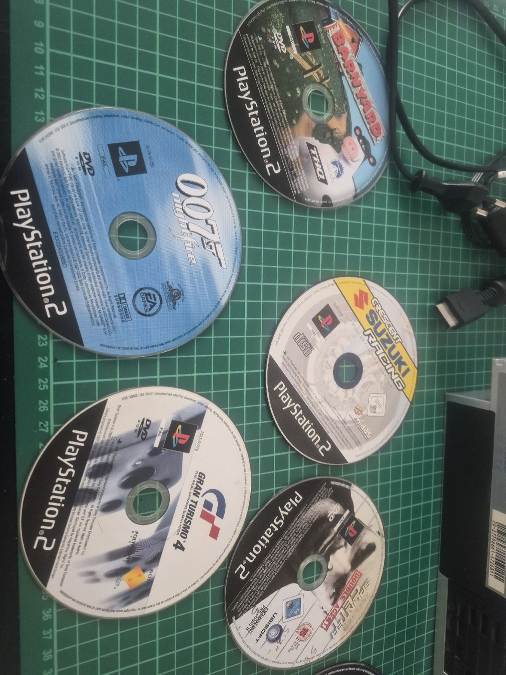 Sony Console: Playstation 2 Console with 7 Games used PS2 – Usato da Meyrin venduto da Retro-GZ 4