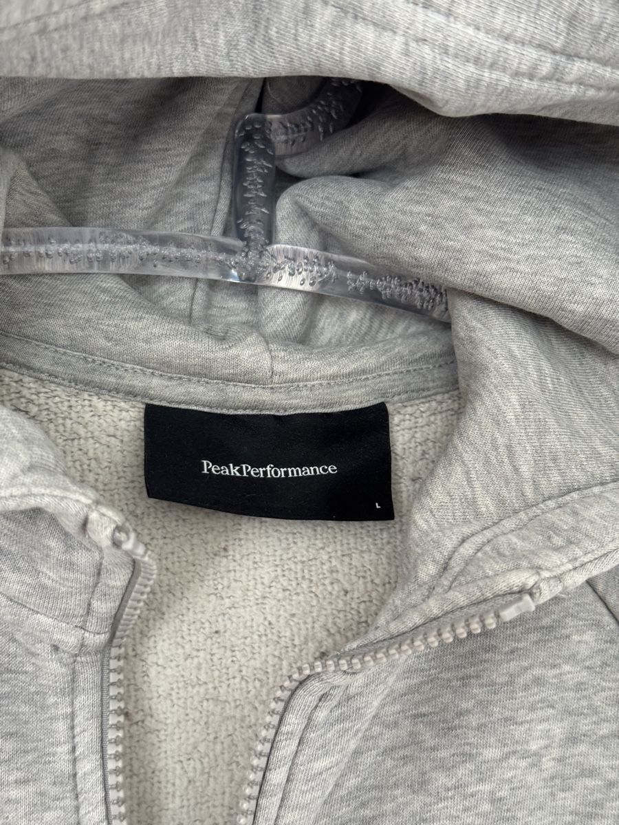 Peak Performance Maglioni & Felpe: Peak Performance Pullover grau Grösse L Damen Oryginal – Nuovo (secondo la descrizione) da Wetzikon ZH venduto da Jan_wojt 2