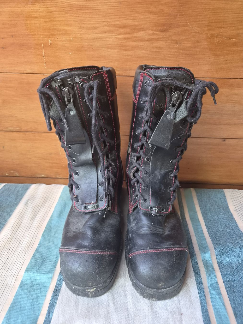 Scarpe da uomo: Bottes pompiers Herkules Germany taille 44 – Usato da Corbières venduto da Rider1986