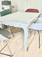 Weisser Esstisch im Vintage-/Landhausstil