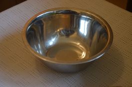 RECIPIENT FUR KATZE ODER HUND