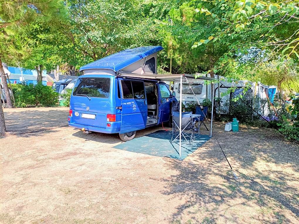 VW Veicoli da campeggio: VW T4 Syncro Multivan mit Aufstelldach – Usato da Rickenbach LU venduto da kel_2zfz 4