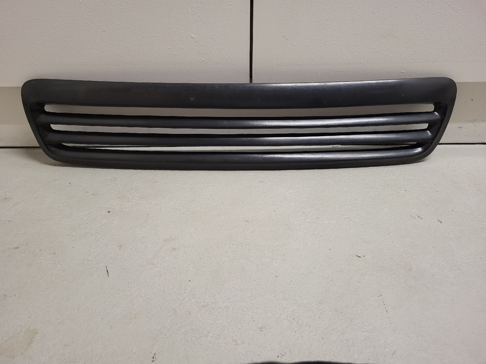 Tutti pezzi di ricambio auto: Audi A4 b5 Front Grill – Usato da Arnegg venduto da beda11 1