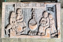 Holzschnitzerei Wandbild mit Familienszene