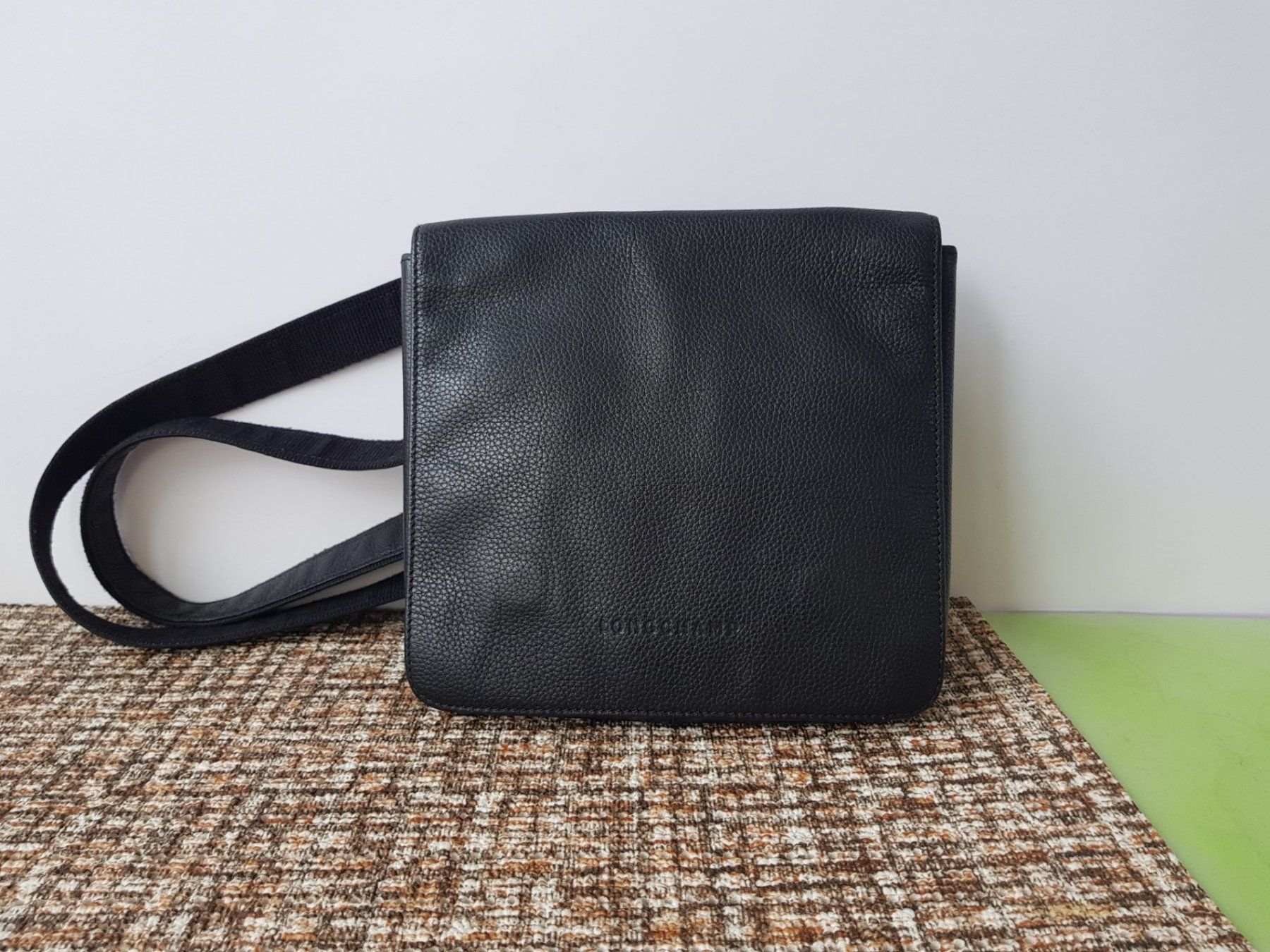 Longchamp Borse: Original Longchamp Umhängetasche – Usato da Basel venduto da Birs868 1