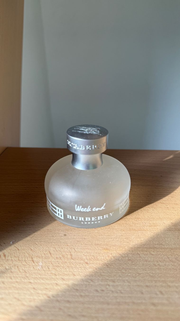 Burberry Flaconi: Week end Burberry - Flacon 50 ml vide – Usato da Yverdon-les-Bains venduto da _sabrinah_ 3