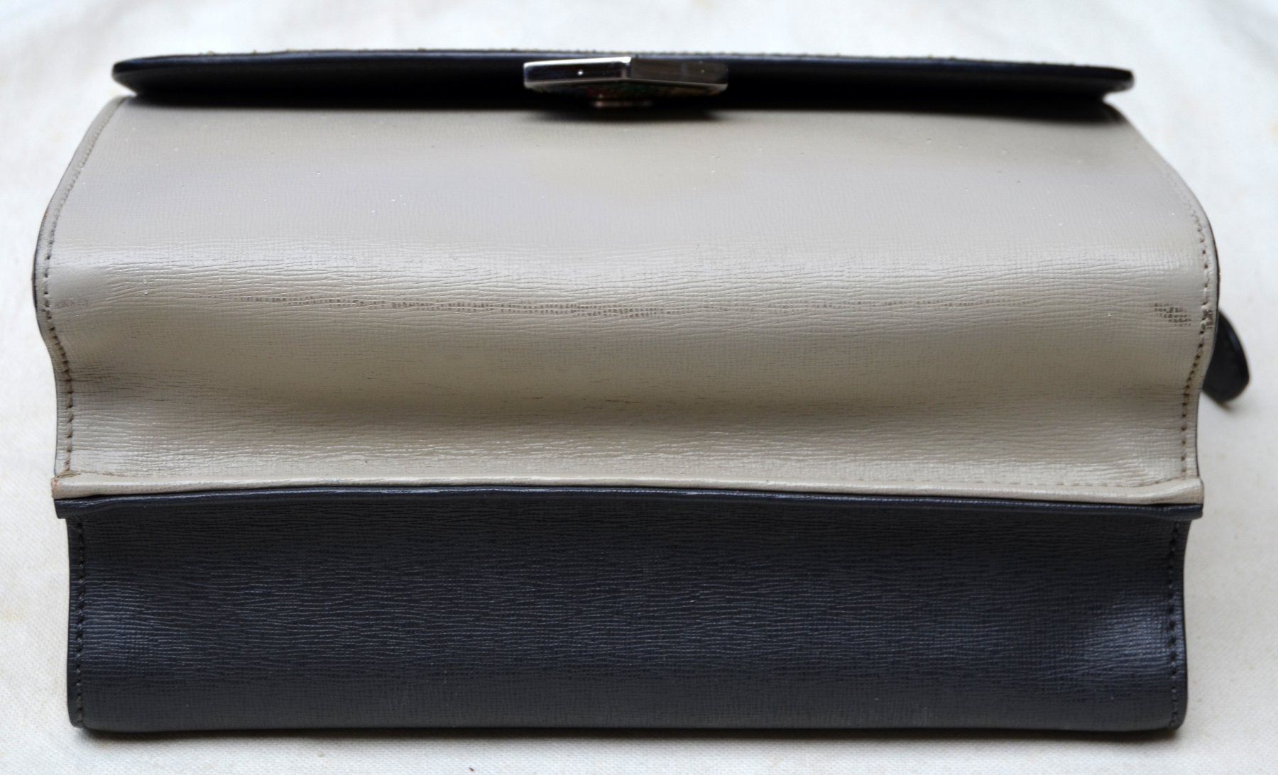 Fendi Taschen für Damen: Fendi Python Demi Jour Tasche / sac – Gebraucht aus Collonges von Auganien 7