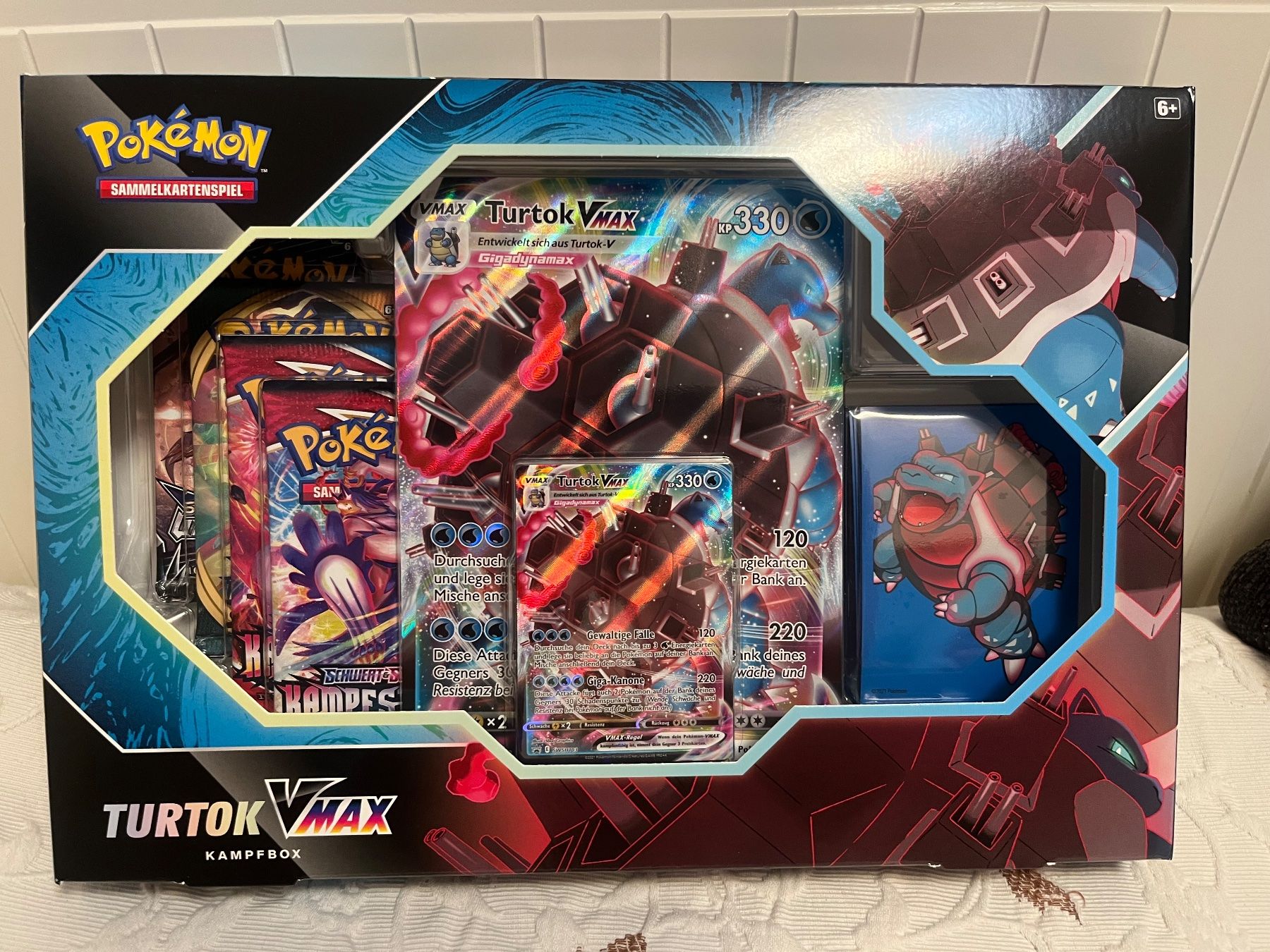Pokémon Carte collezionabili: Pokémon VMAX Kollektion Turtok- DE- Neu – Nuovo e nell'imballaggio originale da Basel venduto da Galia2000
