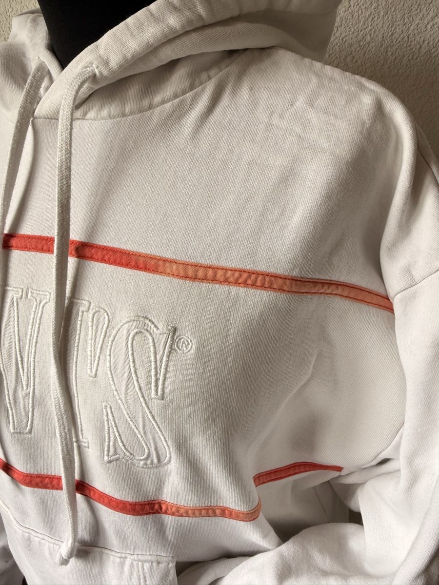 Levi's Maglioni & Felpe: Levi's sweat à capuche blanc vintage – Usato da Sugiez venduto da Mlle_Bakets 1