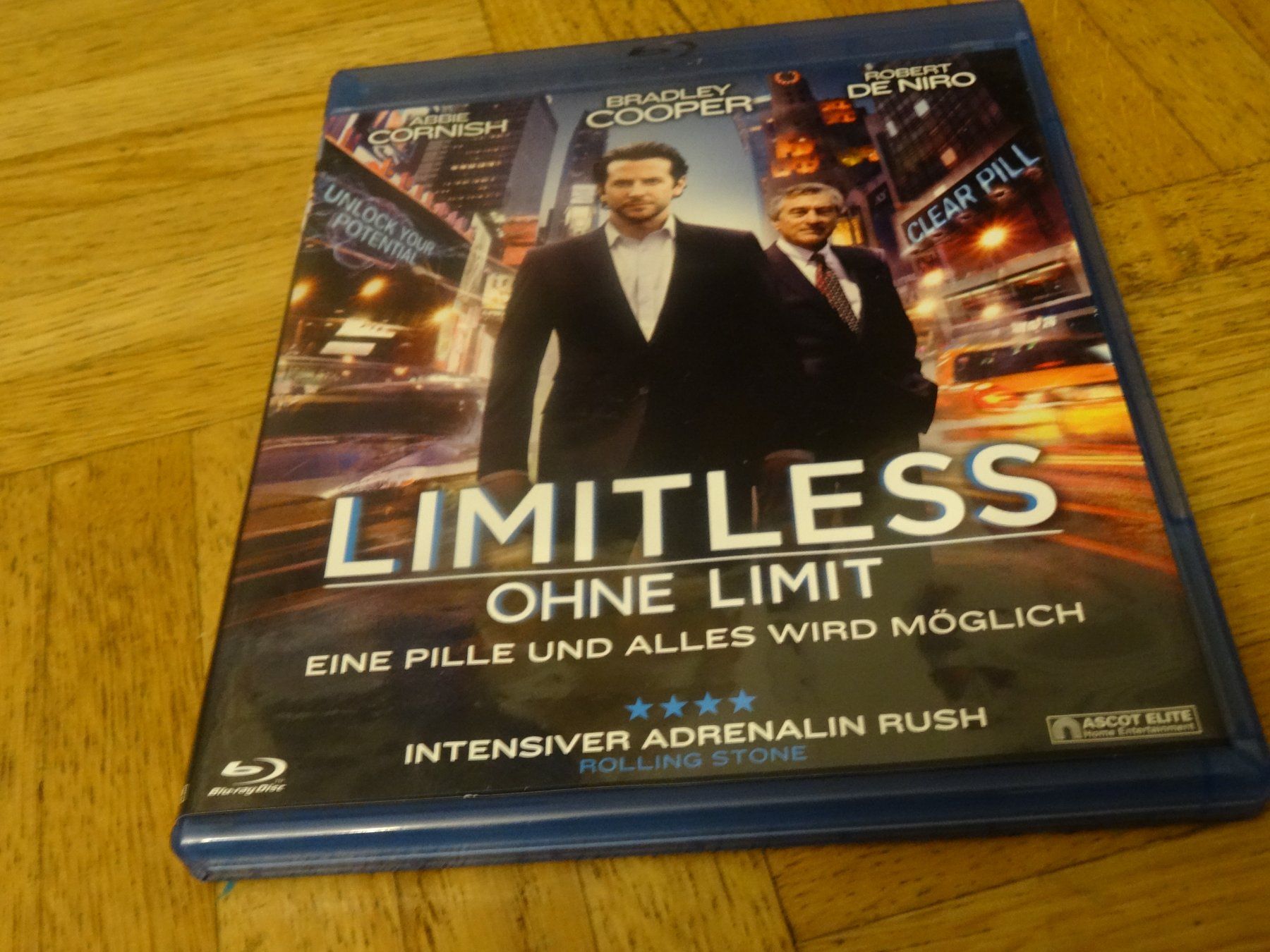 Tutti i DVDs: Limitless - Ohne Limit (Blu-ray) – Usato da Olten venduto da Disc-Verkauf