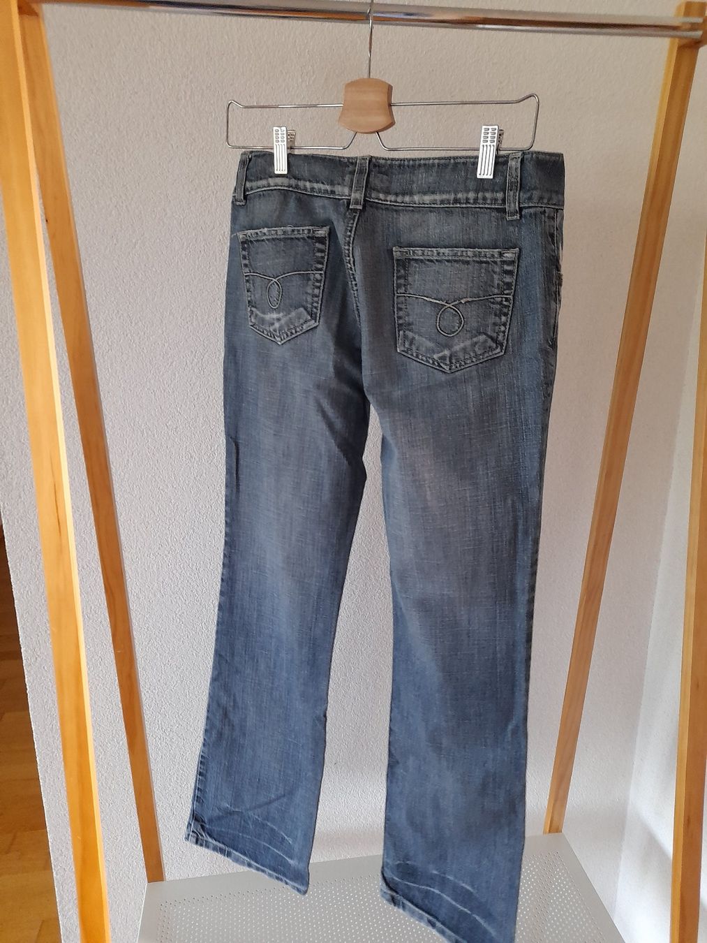 Jeans: Jeans en&vy – Usato da Mont-sur-Lausanne venduto da Pioutch