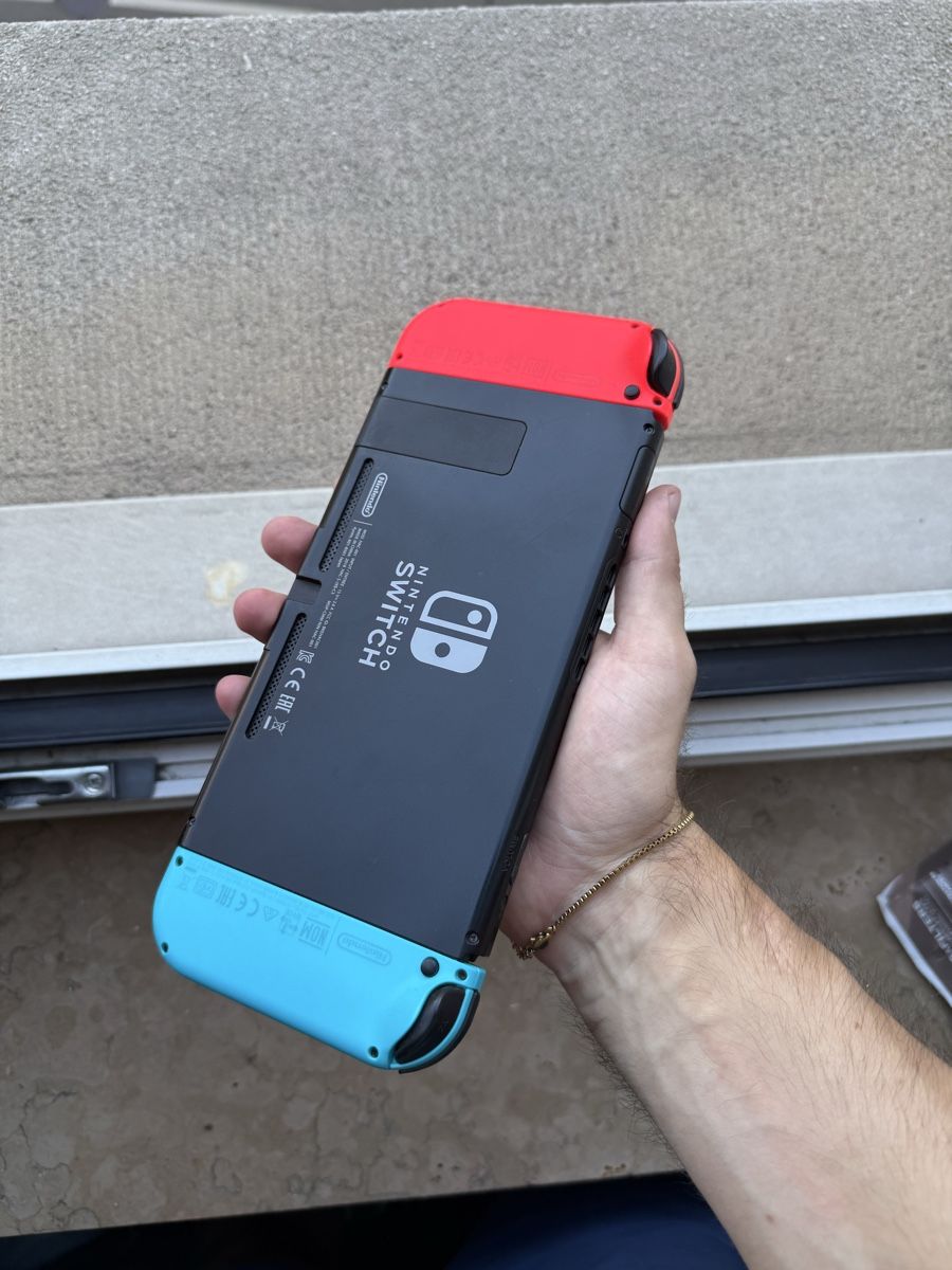 Nintendo Console: Nintendo Switch mit Zubehör – Usato da Zürich venduto da fabioc03 1