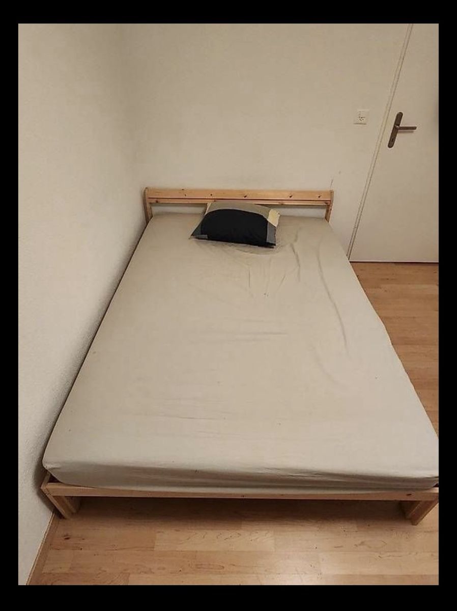 Betten: Wooden bed frame 140x200 centimeter – Gebraucht aus Zürich von val_9xzb
