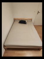 Wooden bed frame 140x200 centimeter