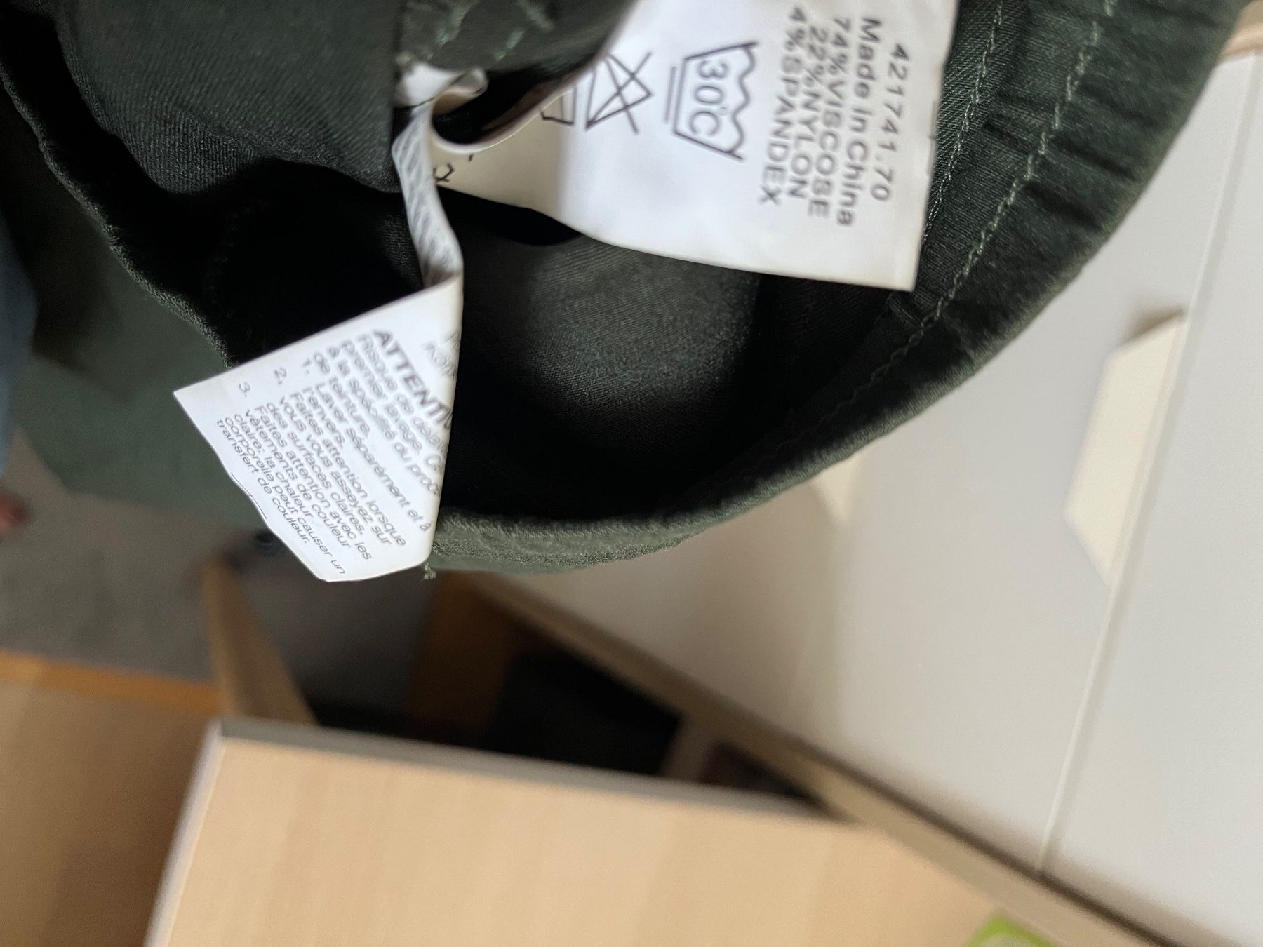 Hosen: Chicoree Khaki Cargo Hose, Gr. M, neuwertig – Neu (gemäss Beschreibung) aus Lenzburg von car_pzg8 2
