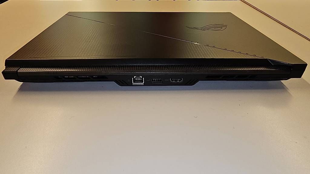Asus Portables: ASUS ROG Zephyrus Duo 16 NVIDIA GeForce RTX 3070 Ti – D'occasion à Zürich par gpox 2
