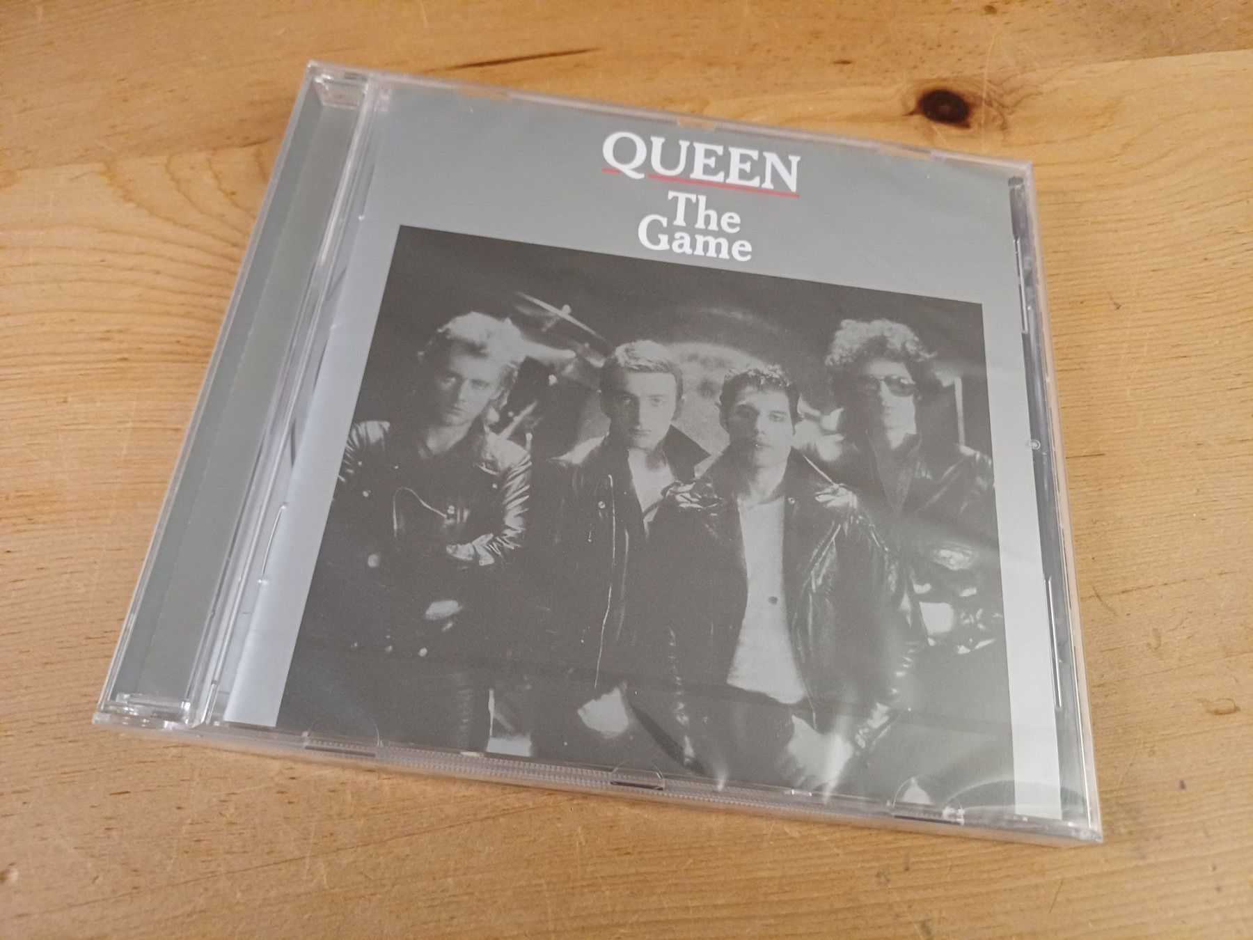 CD: Queen: The Game (2011 Remaster; neu) – Nuovo e nell'imballaggio originale da Jona venduto da Rreto71