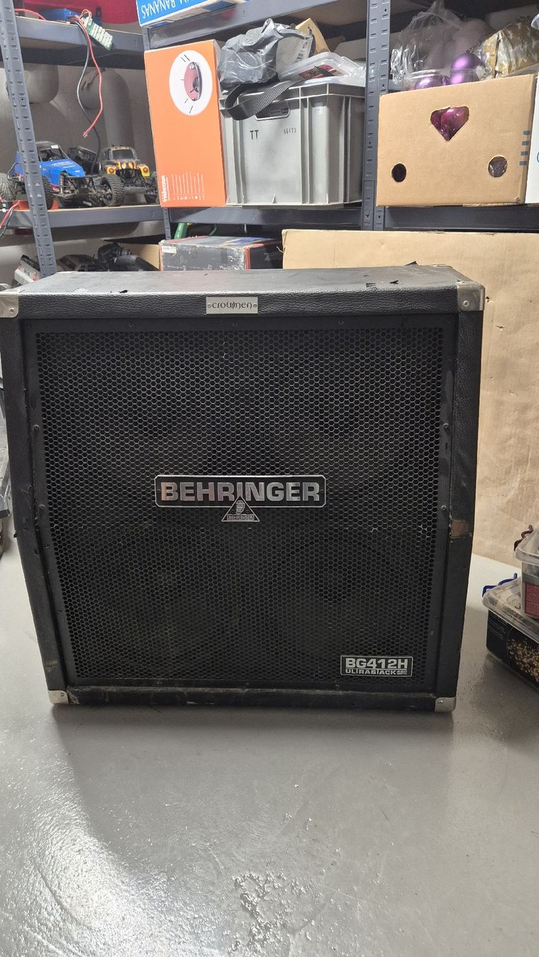 Amplificatori: Gitarrenbox – Usato da Döttingen venduto da Pensil