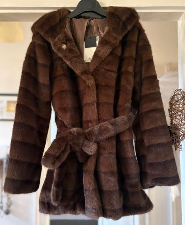 VESTE EN FOURRURE ÉCOLOGIQUE ! M