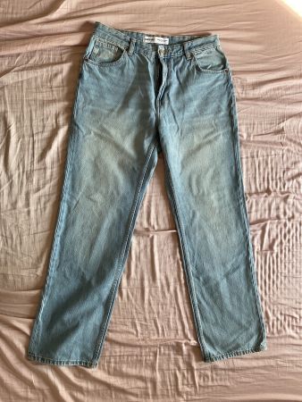 Jean Bershka bleu clair taille 40 bon état