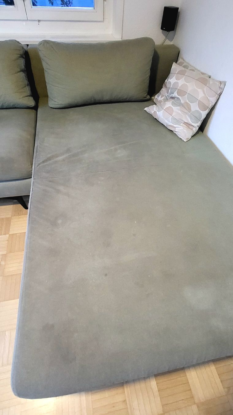 Conforama Divani: Ecksofa ausziehbar hellgrün Gebraucht Sofa – Difettoso da Arni BE venduto da ChunntDrus 4