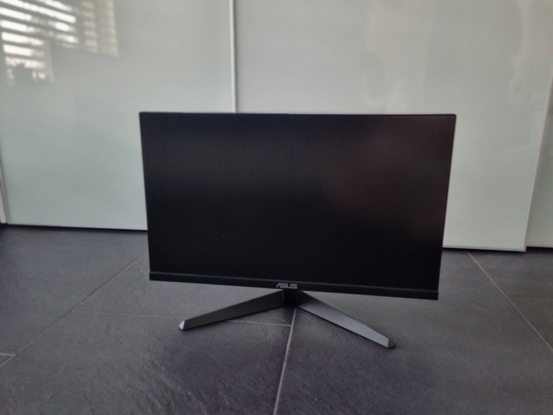 Asus Ecrans: Monitor ASUS VY249HGE – D'occasion à Nürensdorf par jupiter74