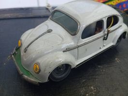 Blechspielzeug Auto VW Käfer Grau mit Gebrauchsspuren