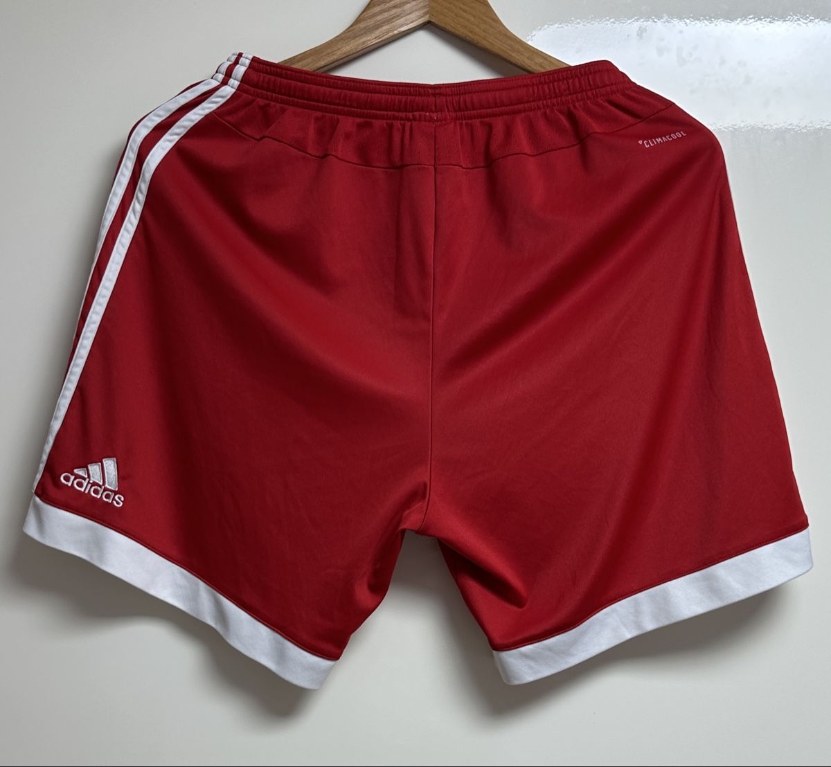 Adidas Pantaloni: bayern münchen shorts G M original – Usato da Maienfeld venduto da tobeyl2020 1